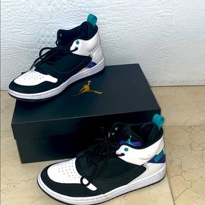 🔴 Jordan Fadeaway size 7.5🔴